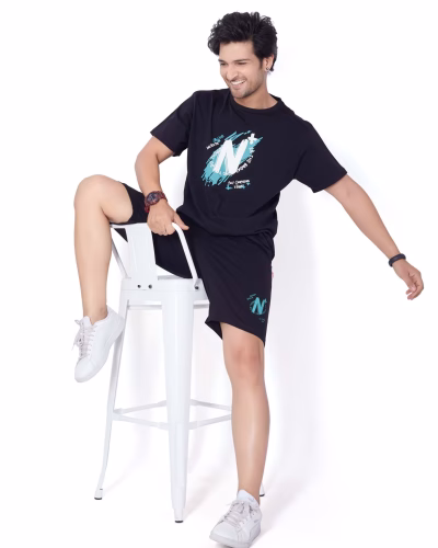 Light and comfortable men's shorts set