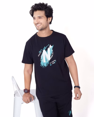 Men's shorts set for travel and leisure