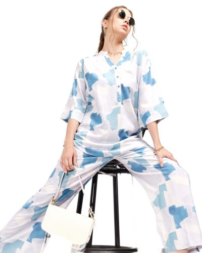 Trendy two-piece loungewear