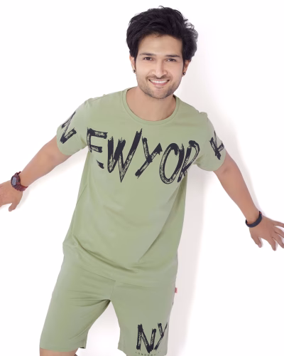 Classic men's shorts set for easygoing days