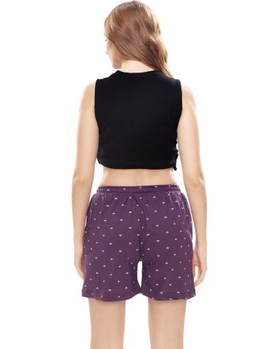 Cozy cotton shorts with elastic waistband