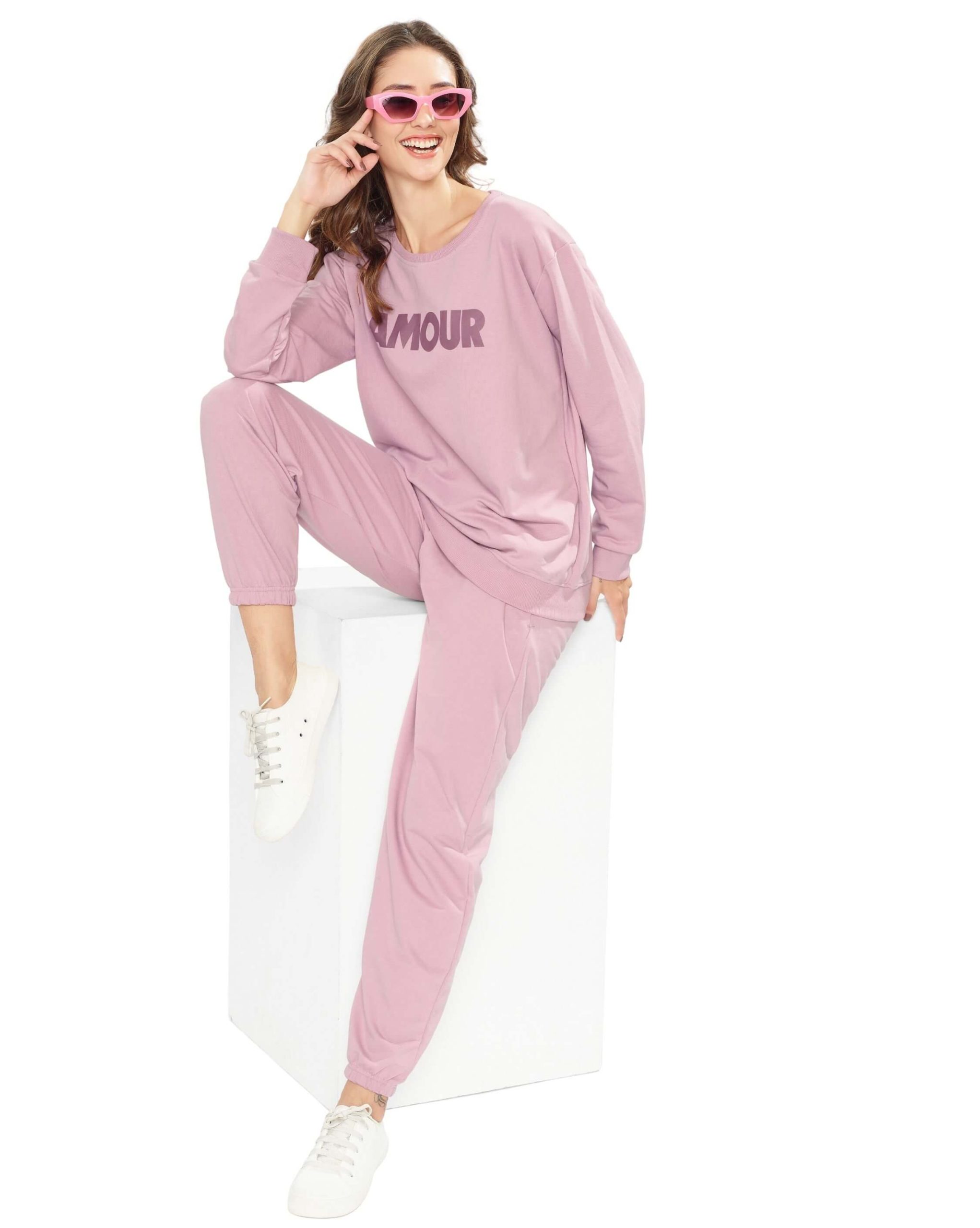 Cozy women's pyjama set tracksuit with T-shirt and joggers pants