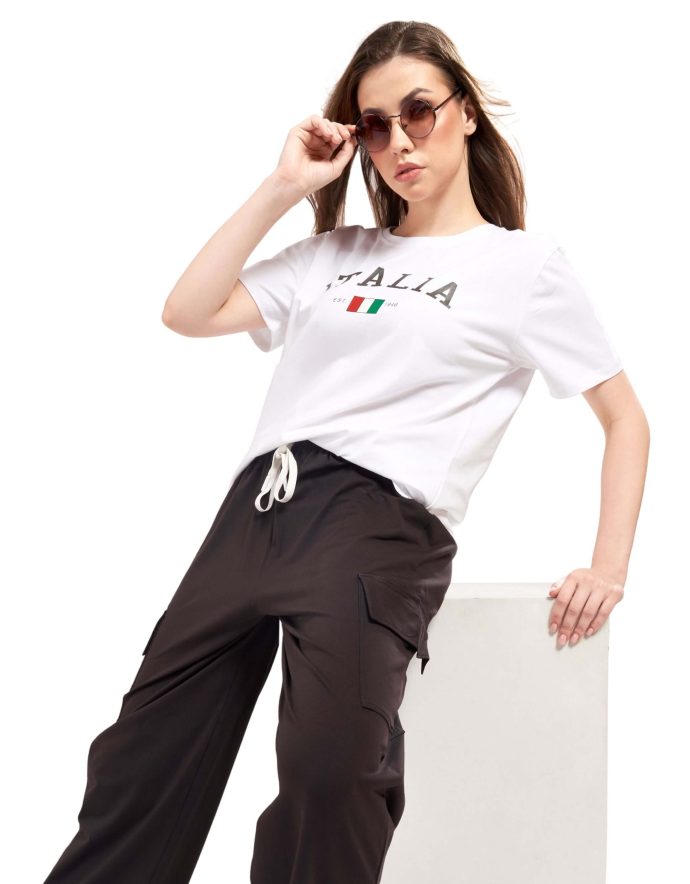 Neutral tone cargo pant and tee combo