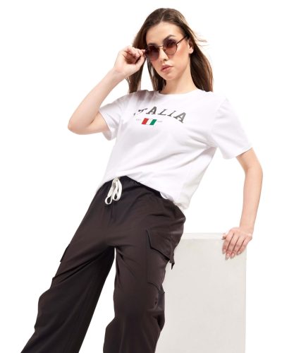 Neutral tone cargo pant and tee combo
