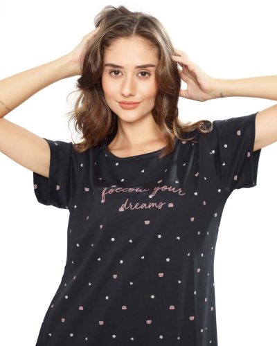 Comfortable women's pyjama set with front-open shirt and nightdress