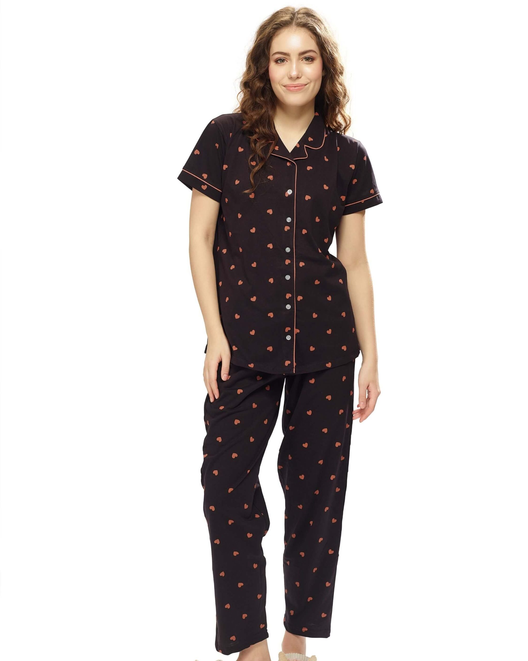 Women's nightwear shirt and pyjama set with front-opening design