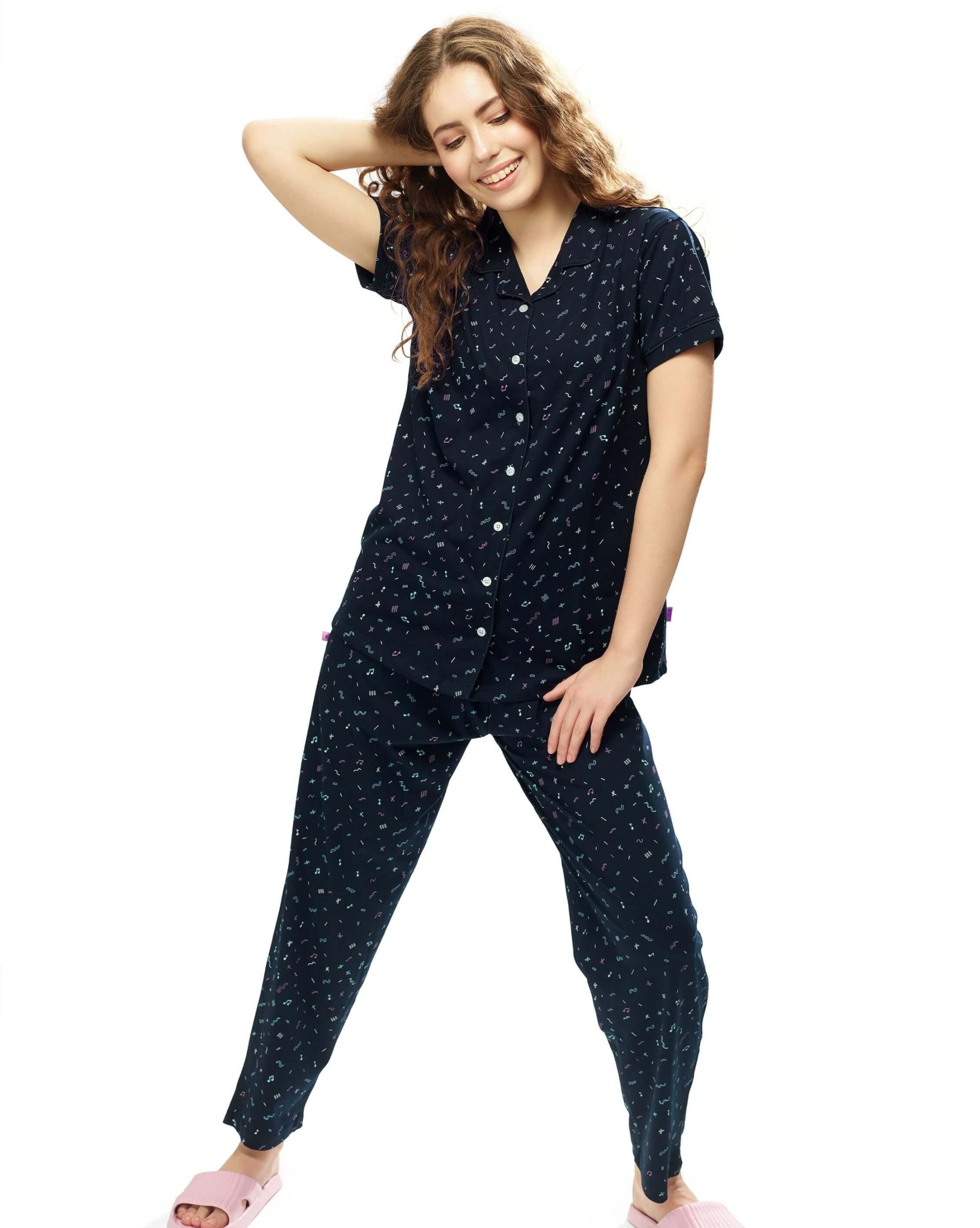 Women's nightwear shirt and pyjama set with front-opening design