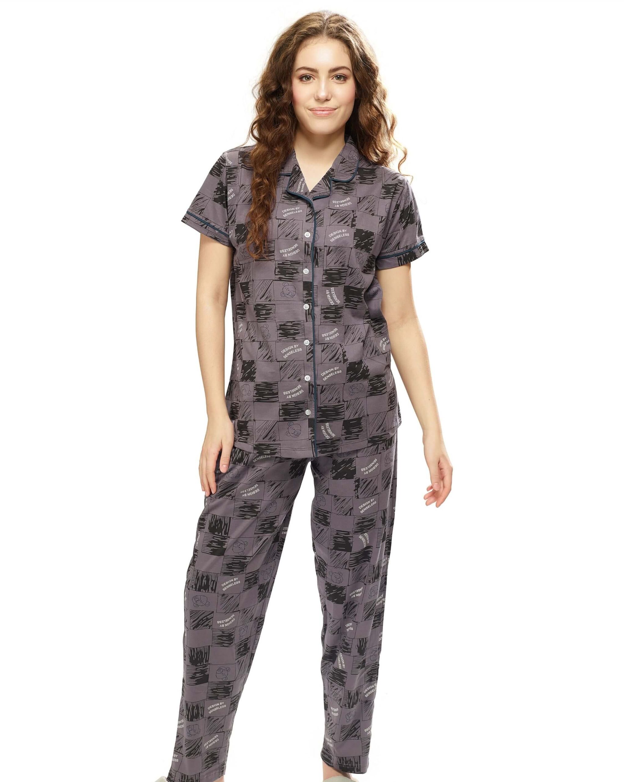 Women's pyjama set with elegant front-open nightdress for relaxation