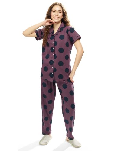 Women's front-open nightdress pyjama set for a luxurious feel