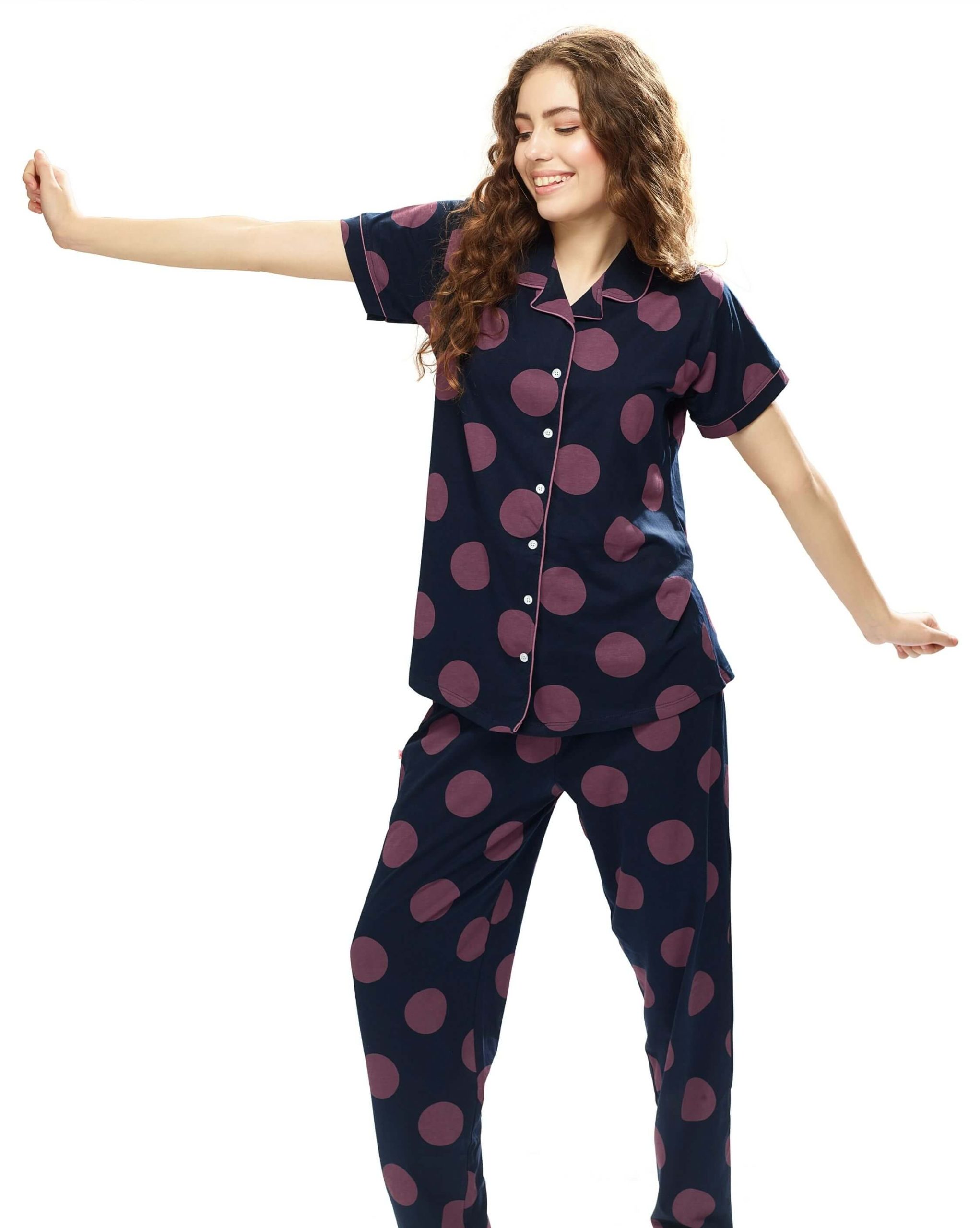 Elegant front-open women's nightdress and pyjama sleepwear set