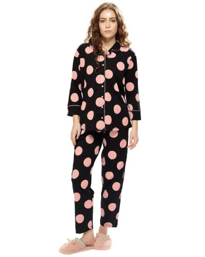 Cozy women's front-open nightdress pyjama set for sleep comfort