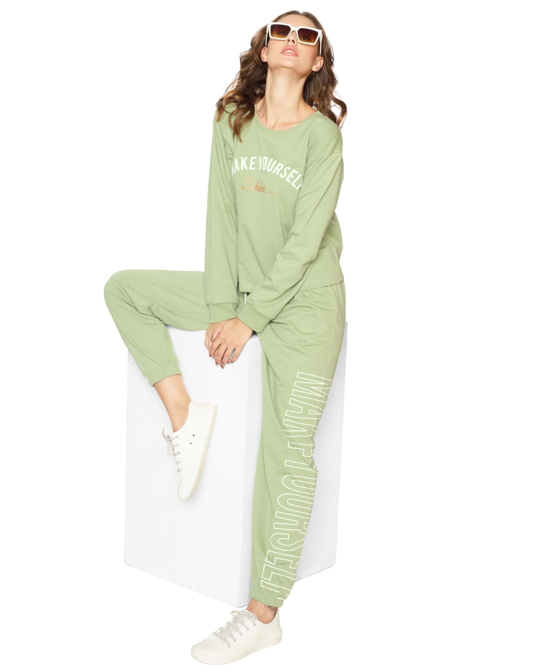 Comfortable women's pyjama set featuring a T-shirt and joggers
