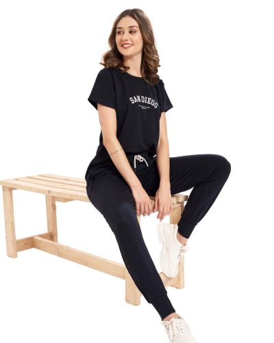 Chic women's tracksuit pyjama set with T-shirt and jogger pants