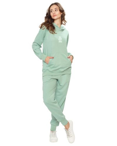 Women's pyjama set with T-shirt and joggers pants for a casual look