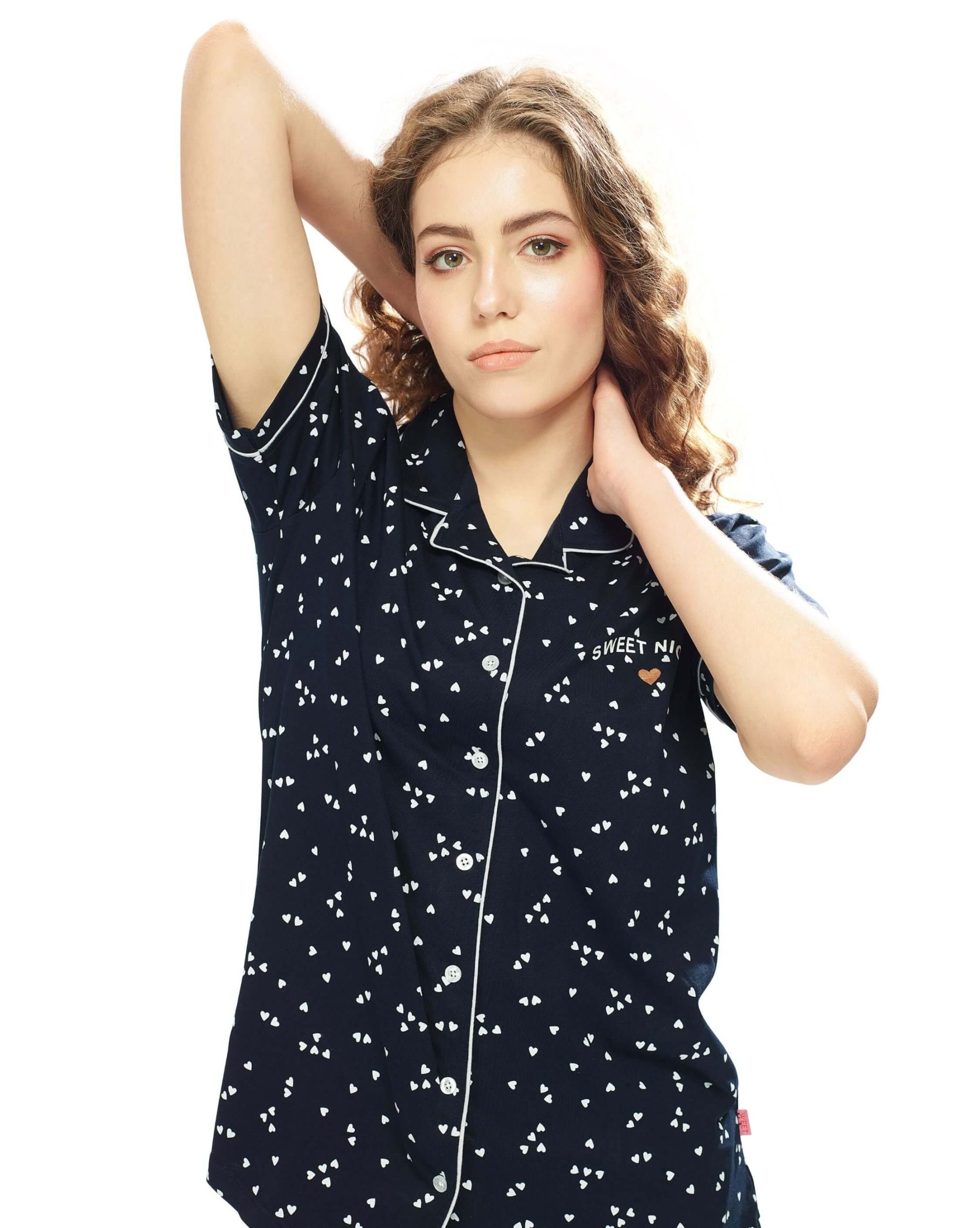 Front-open pyjama set for women with a stylish nightdress