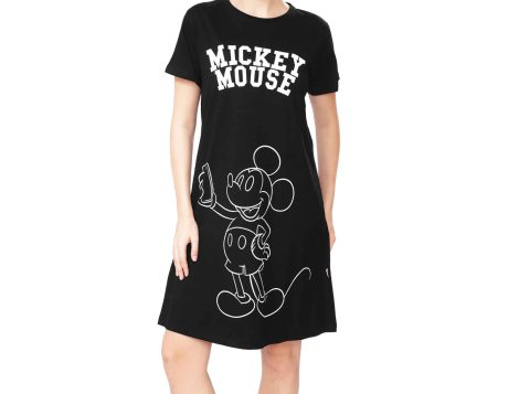 Women's short nighty with adjustable straps for a perfect fit