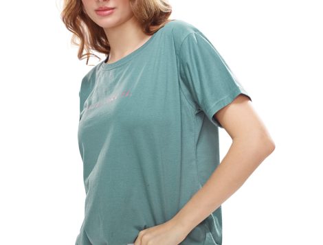 Women’s durable and breathable T-shirt